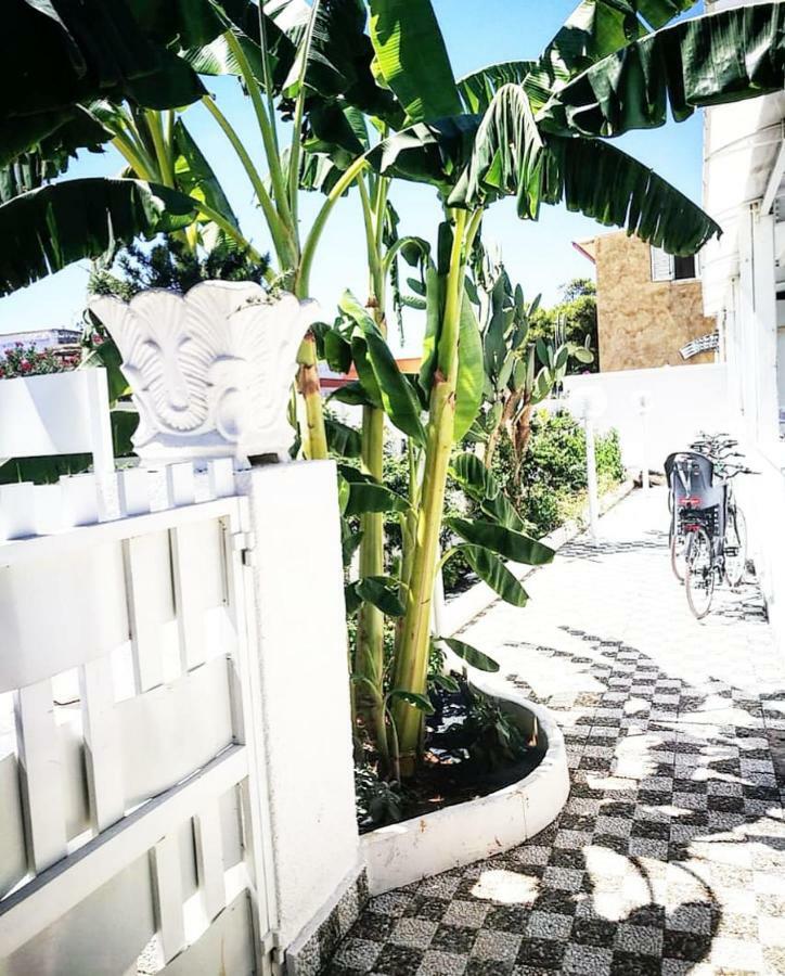 Casa Lu Salentu Hotel Torre Lapillo Bagian luar foto