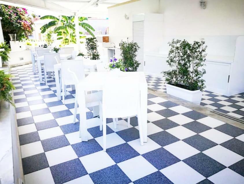 Casa Lu Salentu Hotel Torre Lapillo Bagian luar foto